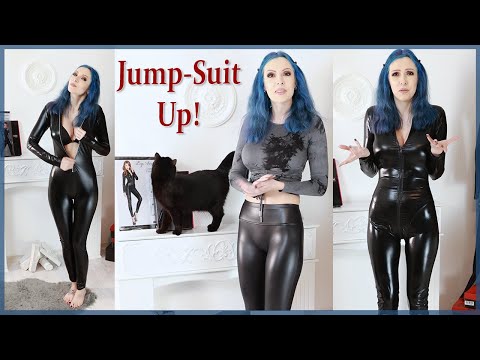 1 Cat, 2 Catsuits – JumpSuit Up! No.23 with two leather look jumpsuits under 50€ (wetlook)