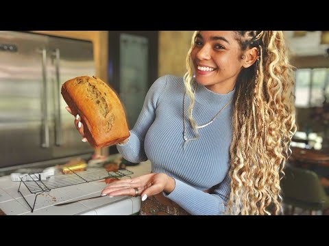 Baking While Baked ( Banana Bread )