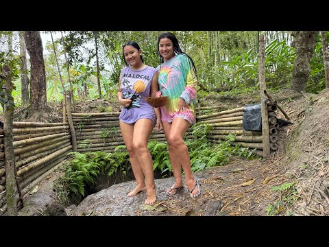 Bañandonos en el pozo de la finca esto nos paso