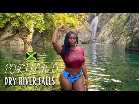 CAMPING IN PORTLAND PART 2 – A hike to the waterfalls