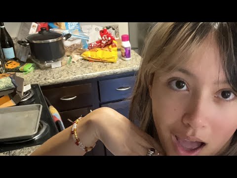 Cleaning my kitchen bc im MOVING !! 😭