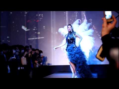 CYBERJAPAN DANCERS at TAS2013　5:30