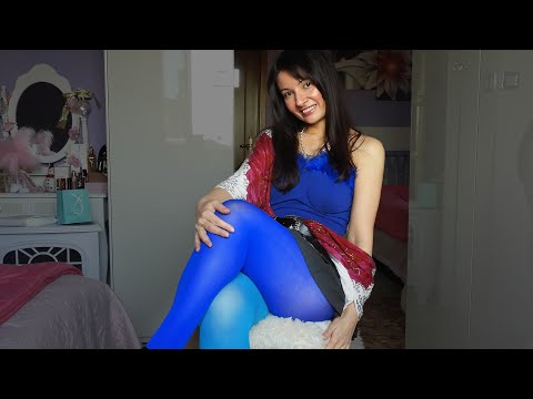 Diana prova i collant no-brand coprenti bicolor blu e azzurro