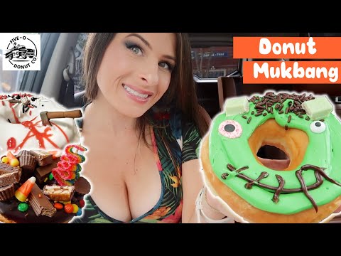 Donut Mukbang 🍩Cheat Day Big Bites Car Mukbang & Chit Chat 😋