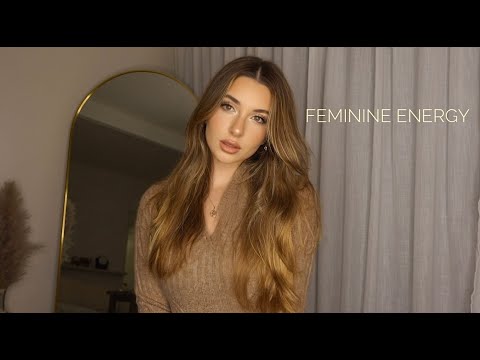Feminine energy – how to stay feminine and use it to your advantage