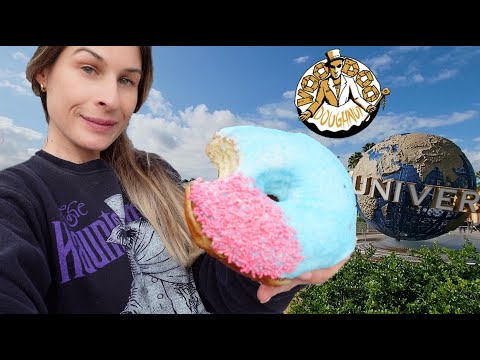 First Time Trying VooDoo Donuts, Universal Citywalk Vlog, Chance Meeting & Photoshoot! 🍩