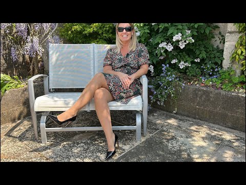 Foxy Geek Girl is going live Let’s catch up for lunch 😍❤️ Skirt, Tights and super cute stilettos 👠