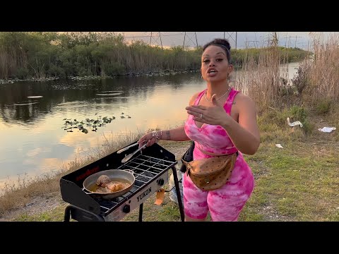 Fried Blue Crabs & FL Lobster Outdoors Cooking (Yukon 2 Burner Stove)