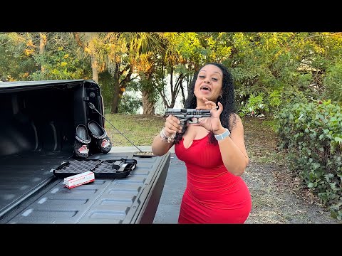 Glocks & Crocs ( Glock 19 ) Nexus Shooting Range