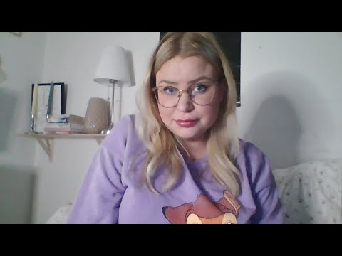 Having a cozy day at home – Another bedroom livestream.