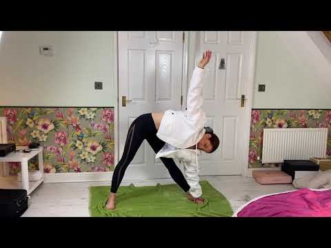 HILARIOUS!!  Trying YOGA for the first time wearing my SLOLI gym wear EMILY MONKS