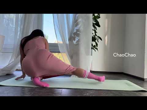 hot and sexy yoga stretching workout at home