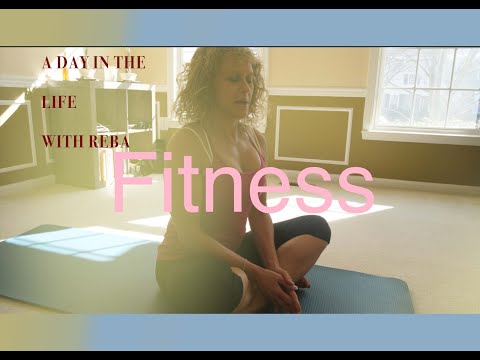 How I Wake Up: Stretch & Gratitude's | Over 50 Lifestyle | Reba Fitness