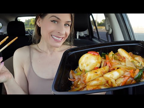 Korean Mukbang – Tteokbokki Rice Cakes – Just Chatting & Eating 😋 Natalie Nightwolf Eats