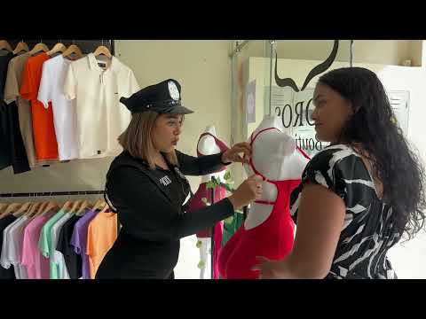 La autoridad llego a este local y no sanen lo que pasoo