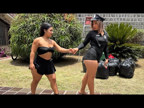 La autoridad llego por esta joven y se lo llevó y esto paso