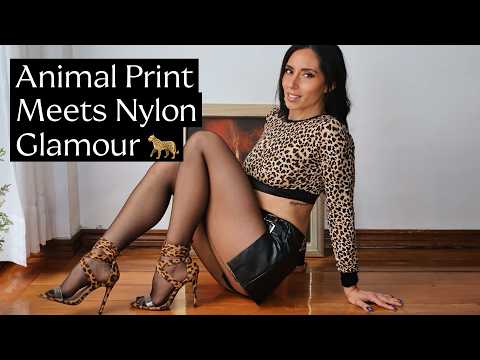 Leggy Perfection: Backseam Tights, Strappy Sandals & More 😍