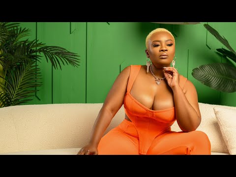 Let’s go behind the scenes 💕Curvy Fashion shoot