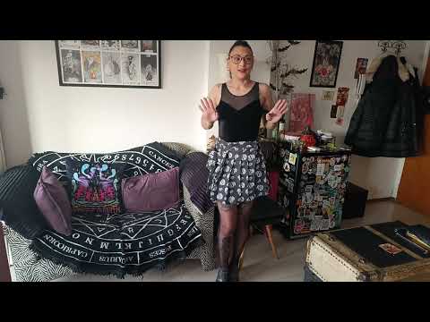 Marine prueba las medias cancan de red con diseño de rombos a los costados by Maquiavélica