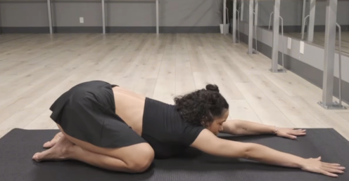 MilianFit Does The Splits