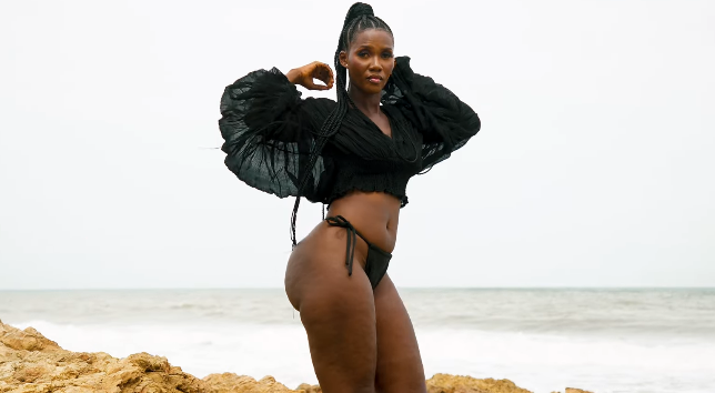 Fine Fashion Star Booty Rocks Black Bikini