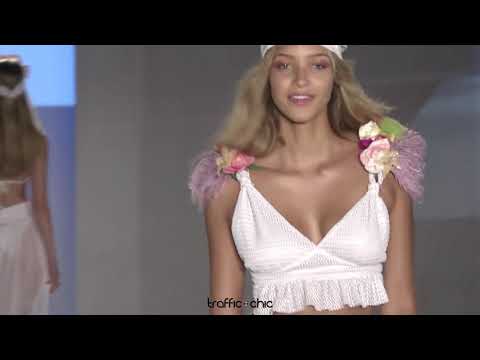Silvia Ulson "Collection Cor Brasil" Resort 2018 @ Swimmiami | Miami Swim Week