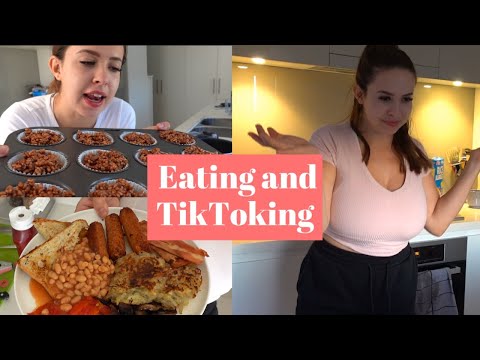 Staying at home, eating & tiktoking – VLOG