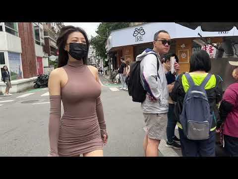 Taiwanese Street Food: Crispy Chicken Cake|台灣街邊小吃:脆皮雞蛋糕|台北東區散步