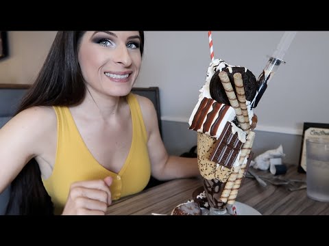 Trying a GIANT Oreo Milkshake!