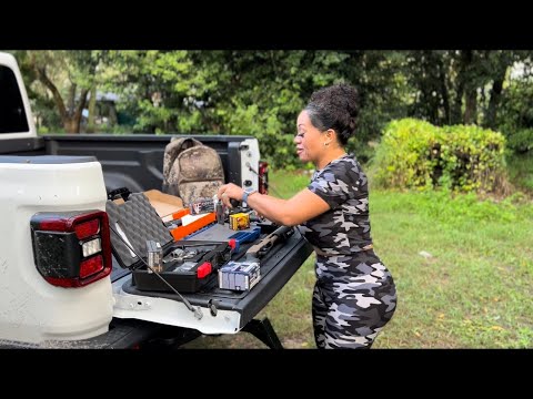 Yoki shoots Wrist BREAKER DE-50AE and S&W 500 ONE HANDED!