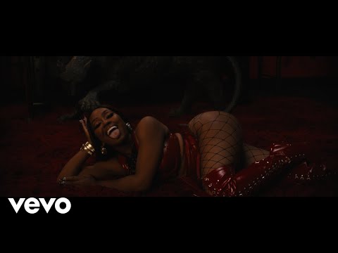 Yung Miami – Rap Freaks (Official Video)