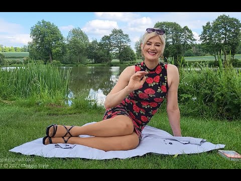 * Amethyst Heat * Meggie Style Rose Flower Dress Tan Pantyhose Strappy Black Heels Review