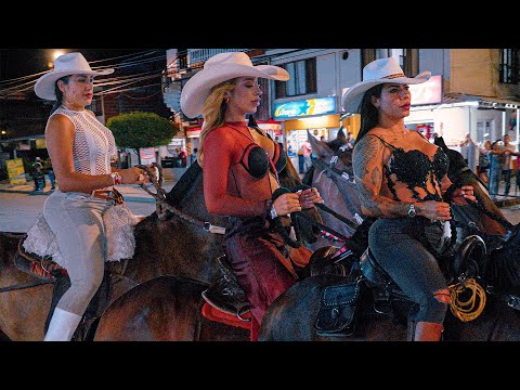 Awesome NIGHTLIFE in COLOMBIA 🔥 Stunning Women Ride Horses 😍