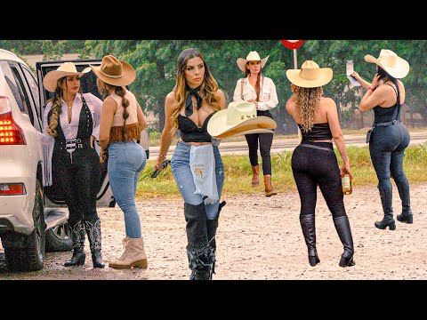 Beautiful Women at the Amazing Rodeo in Colombia 🎄