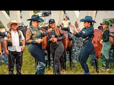 Beautiful WOMEN ENJOYING the RODEO 😍🐴 COLOMBIA 2025