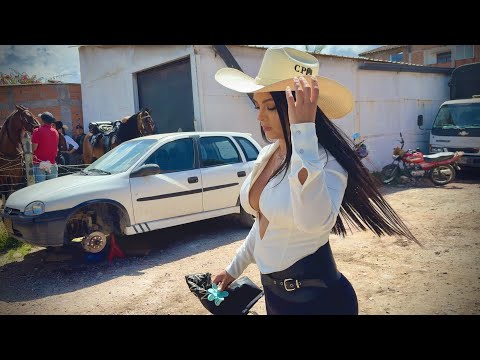 Beautiful women riding horses in Colombia 4k🇨🇴