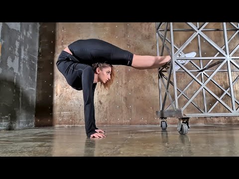 Contortion workout. Gymnast Ella stretching routines. Backbend training. Flexshow.