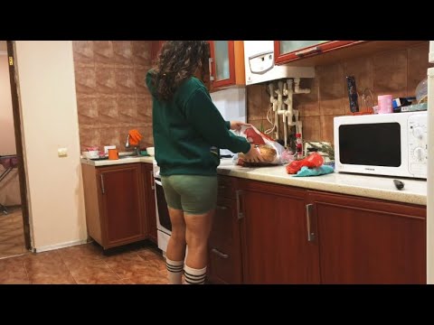 Cozy jazz evening: cooking sandwiches 🥪