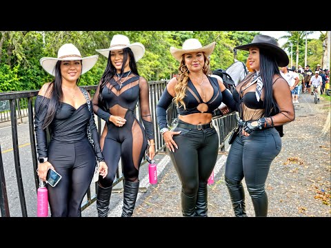 Curves That Kill | You’ll want to get married in this place.#curvy #cabalgata #riding #stunningwomen