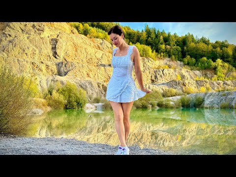 Day in the Woods: Simple Girl, Peace & Nature