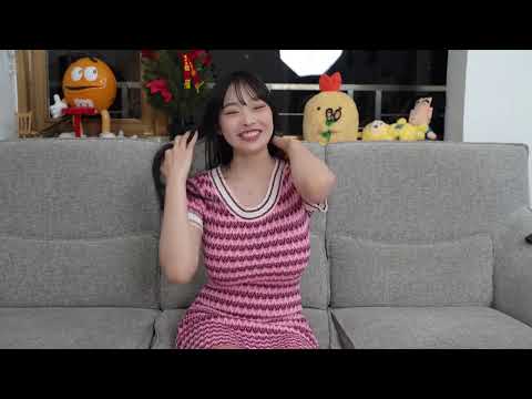 服飾店員看男生穿搭｜Clothing store clerk looks at boys' outfits｜洋服屋の店員が男の子の服装を見る｜옷가게 점원이 남자아이 옷을 살펴보는 모습