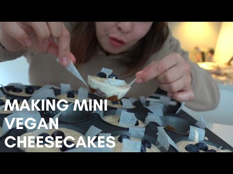 Making mini vegan cheesecakes