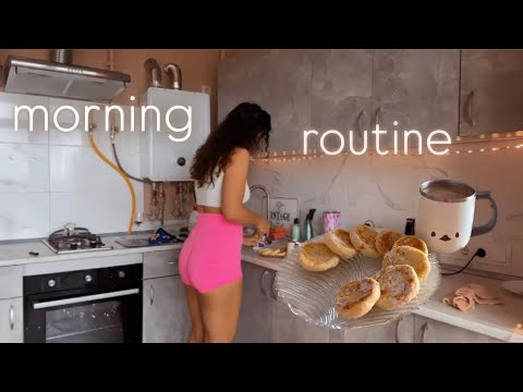 Morning Routine : Cooking Pancakes , Having Breakfast , GRWM and Dancing
