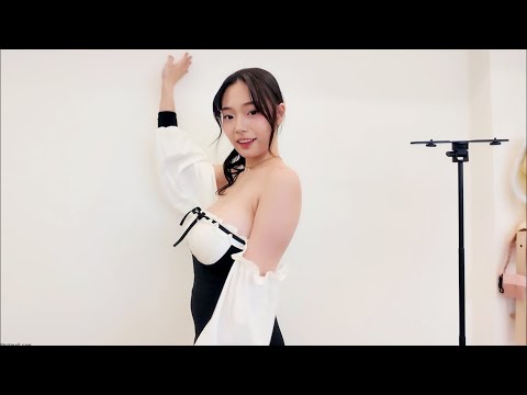 Outfit Appreciation: White Maid Costume｜服裝賞析:白色女僕裝｜의상 감상: 화이트 메이드 복장｜衣装鑑賞：白いメイド服｜पोशाक प्रशंसा