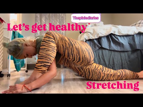 Stretching with me 🙏🏽