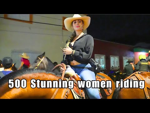STUNNING WOMEN RIDING IN TRUJILLO COLOMBIA #latina #horseriding #cowgirl #rodeo #caballos #horse