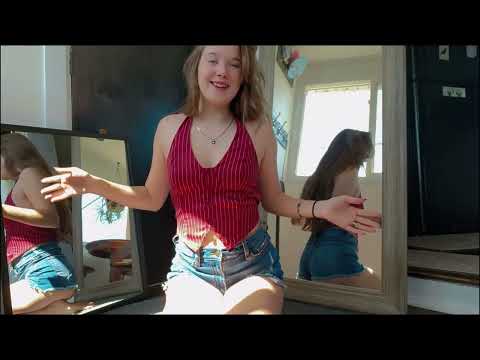 Tanktop trend try on with mirror Great for petite tryon