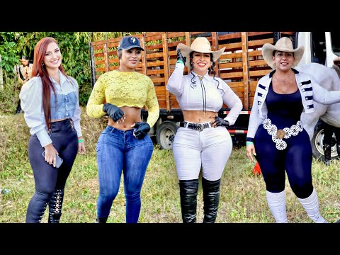 THICK THIGHS & GOOD VIBES | The Curviest Women of YouTube #curvy #cabalgata #riding #stunningwomen