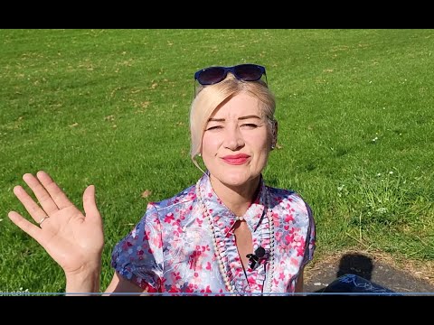 * Trip Down Memory Lane * Meggie Style Nylon Stockings Pantyhose Tights Dresses Robes Heels Review